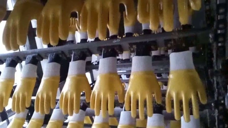Vollständig gelbe, mit Nitril beschichtete Handschuhe. Arbeitshandschuh für die Gartenarbeit